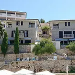 Apartment Oasis Premium Twin *