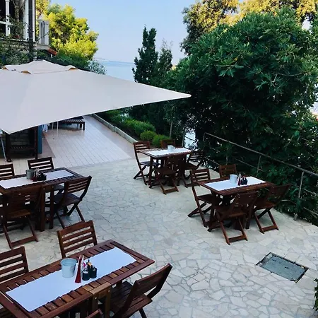 Oasis Premium Twin Apartment *